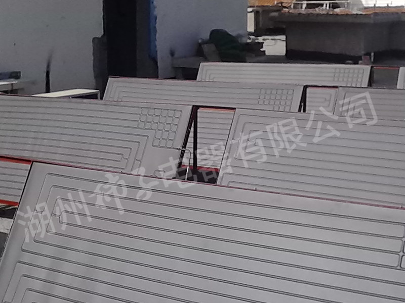 甘肅合作市的太陽能異聚態(tài)熱利用系統(tǒng)